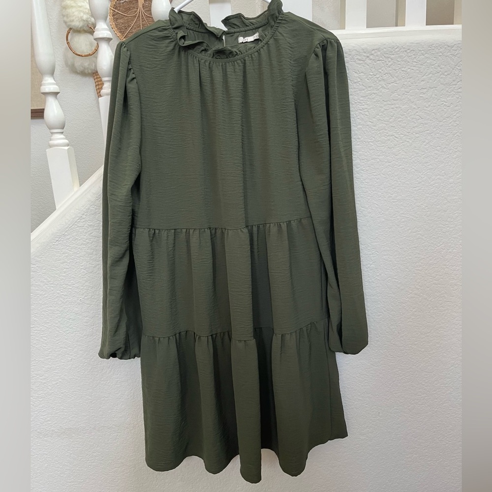 Green Long Sleeve Tiered Dress
